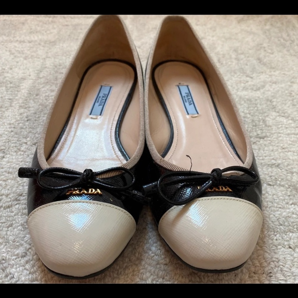 Prada flats, almost new condition size 38